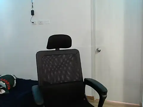 Ivonnybonn online show from 14, 10, 2025