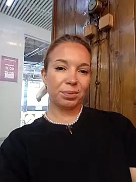 Conny Shellie online show from 25, 2, 2026