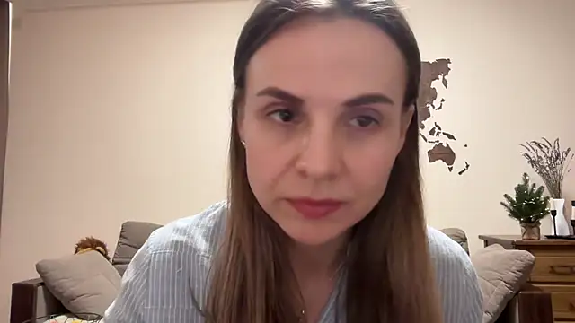 AnnieLove7722 online show from 17, 12, 2025