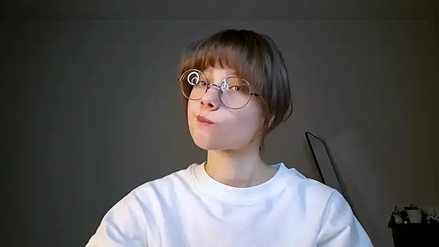 Snapshot of ExitedTroth chatting on 30, 4, 2026 ExitedTroth online show from 30, 4, 2026