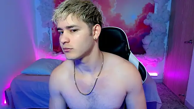 AlexPiersss online show from 1, 12, 2025