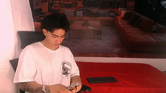 Snapshot of RomeoMillerr chatting on 3, 12, 2025 RomeoMillerr online show from 3, 12, 2025