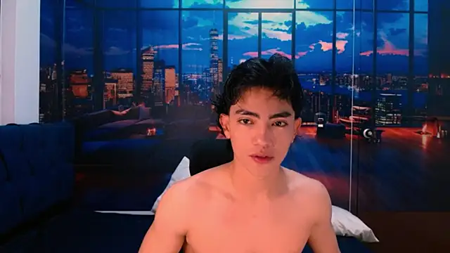 Snapshot of RomeoMillerr chatting on 10, 11, 2025 RomeoMillerr online show from 10, 11, 2025