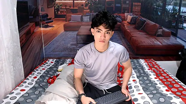 Snapshot of RomeoMillerr chatting on 20, 6, 2026 RomeoMillerr online show from 20, 6, 2026