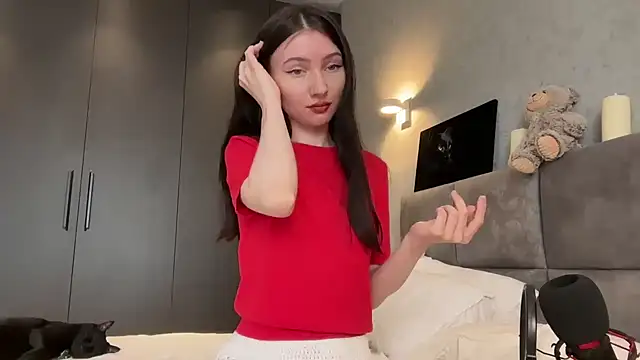 AnaMoonlight online show from 6, 3, 2026