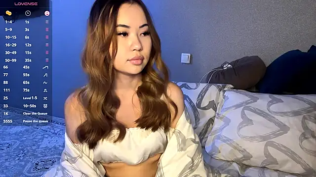 Ur neighbor Kira online show from 17, 1, 2026