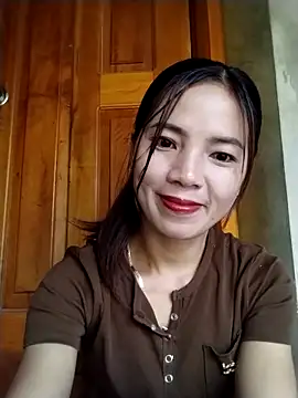 Snapshot of lmc-zz chatting on 15, 5, 2026 lmc-zz online show from 15, 5, 2026