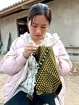 buddy-sexy online show from 2, 3, 2026