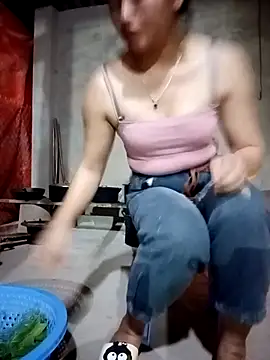 buddy-sexy online show from 7, 4, 2026