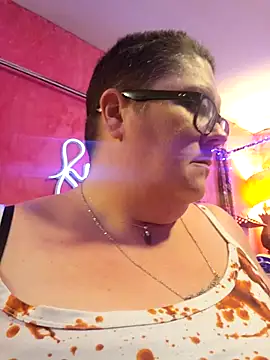 Snapshot of violentviolet68 chatting on 2, 5, 2026 violentviolet68 online show from 2, 5, 2026