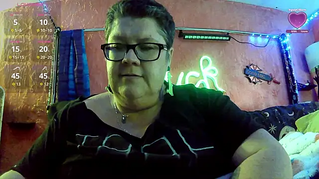Snapshot of violentviolet68 chatting on 10, 6, 2026 violentviolet68 online show from 10, 6, 2026