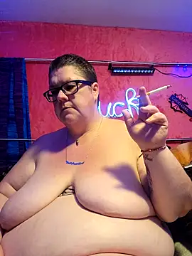 Snapshot of violentviolet68 chatting on 12, 5, 2026 violentviolet68 online show from 12, 5, 2026