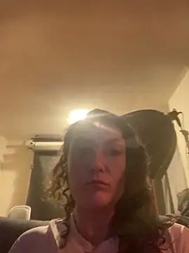 sexybriiiixoxo online show from 13, 4, 2026