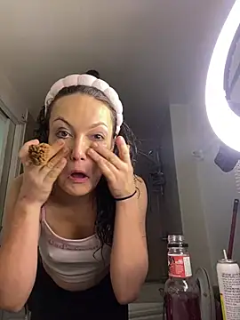 sexybriiiixoxo online show from 18, 3, 2026