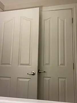 sexybriiiixoxo online show from 20, 4, 2026