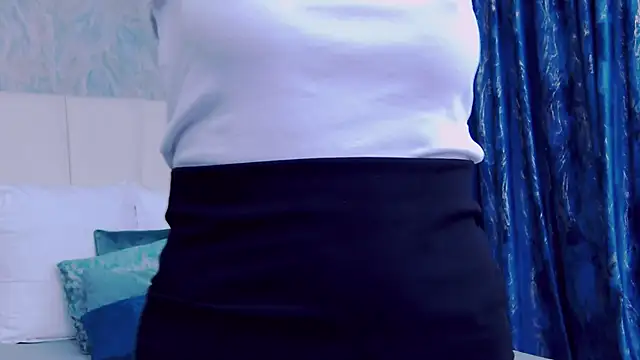 LoreneMoonlight online show from 2, 11, 2025