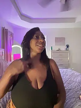 MadamGlam online show from 6, 10, 2025