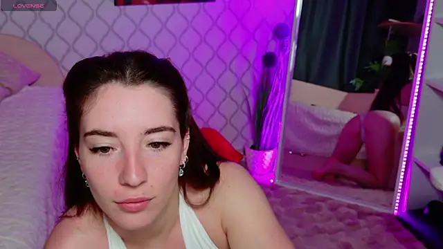 Curious Lily online show from 15, 6, 2026