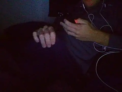 AlbertoRuiz086 online show from 10, 10, 2025