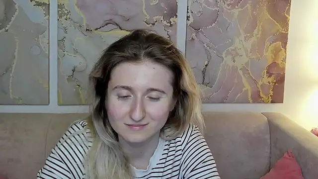 CamillaDreamer online show from 30, 4, 2026