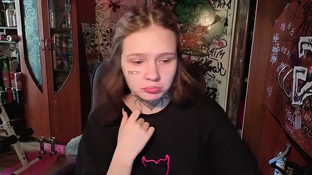 Snapshot of Liaaa_Li chatting on 17, 10, 2025 Liaaa Li online show from 17, 10, 2025