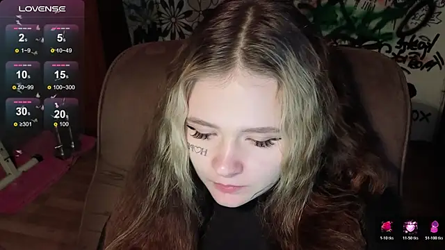 Snapshot of Liaaa_Li chatting on 26, 10, 2025 Liaaa Li online show from 26, 10, 2025