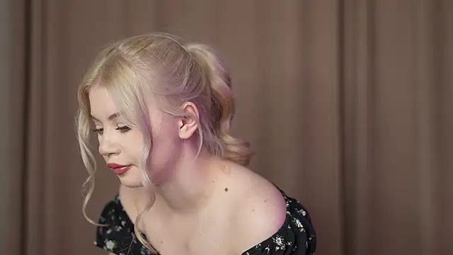 AshleyNikoo online show from 21, 11, 2025