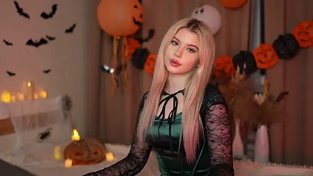 AshleyNikoo online show from 29, 10, 2025