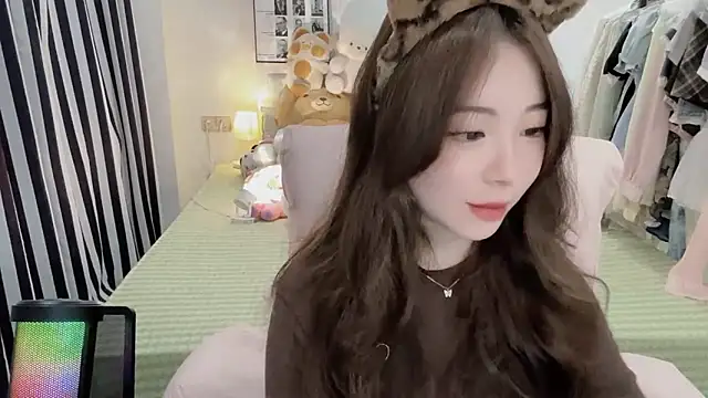 Snapshot of Gardenia-222 chatting on 27, 11, 2025 Gardenia-222 online show from 27, 11, 2025