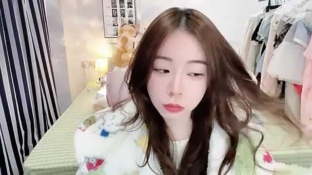 Snapshot of Gardenia-222 chatting on 19, 11, 2025 Gardenia-222 online show from 19, 11, 2025