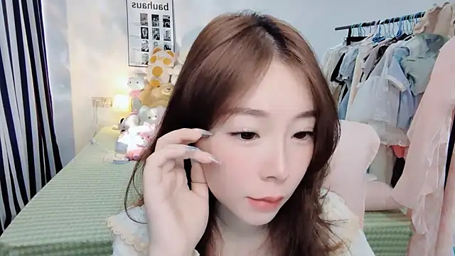 Snapshot of Gardenia-222 chatting on 3, 11, 2025 Gardenia-222 online show from 3, 11, 2025