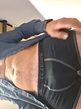 Nikbullx online show from 6, 10, 2025