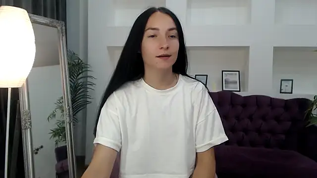 Snapshot of Emilly__Grey chatting on 9, 7, 2026 Emilly Grey online show from 9, 7, 2026