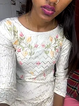 Snapshot of Nencycute1 chatting on 2, 11, 2025 Nencycute1 online show from 2, 11, 2025