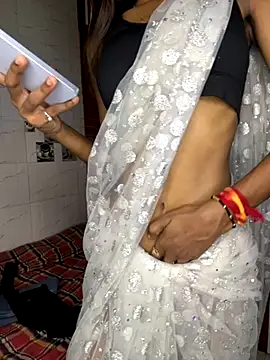 Snapshot of Nencycute1 chatting on 28, 10, 2025 Nencycute1 online show from 28, 10, 2025