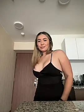 Mariana gom online show from 12, 3, 2026