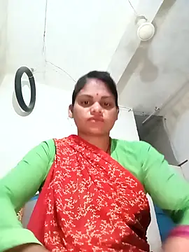 Snapshot of SHMA-77 chatting on 28, 9, 2025 SHMA-77 online show from 28, 9, 2025