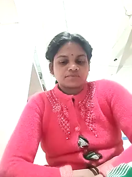 Snapshot of SHMA-77 chatting on 16, 11, 2025 SHMA-77 online show from 16, 11, 2025