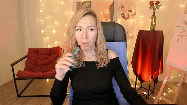 DonnaSmitth online show from 12, 2, 2026