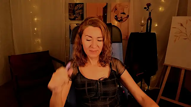 Snapshot of DonnaSmitth chatting on 17, 10, 2025 DonnaSmitth online show from 17, 10, 2025