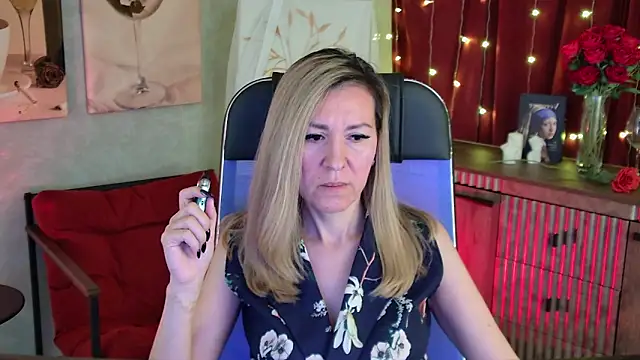 DonnaSmitth online show from 22, 4, 2026