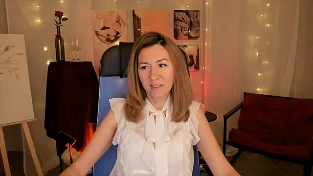 Snapshot of DonnaSmitth chatting on 1, 12, 2025 DonnaSmitth online show from 1, 12, 2025