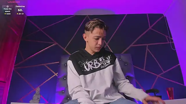 Lian Miller1  online show from 13, 2, 2026