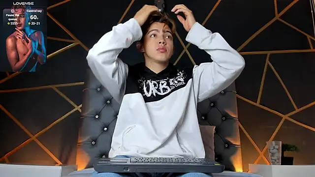 Lian Miller1  online show from 9, 1, 2026