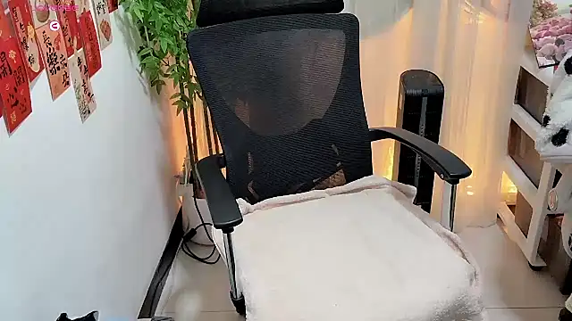 NEWONETO online show from 9, 3, 2026