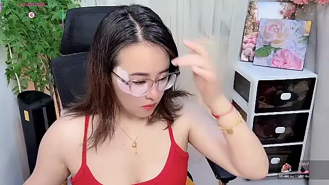 NEWONETO online show from 14, 4, 2026