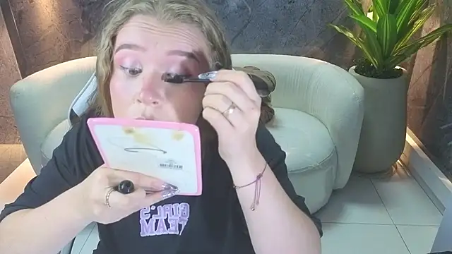 carla tp online show from 12, 10, 2025