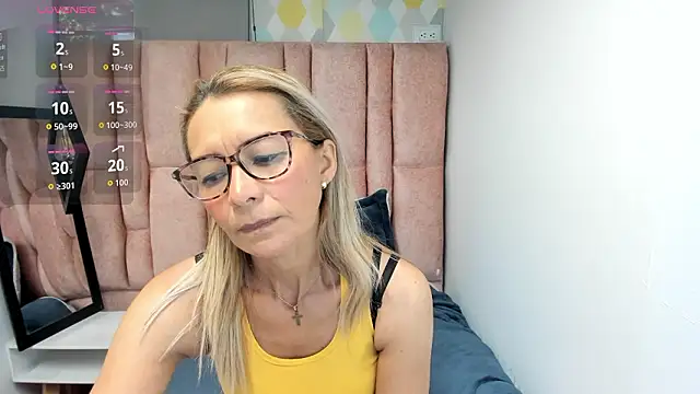 Issa Milf   online show from 10, 2, 2026