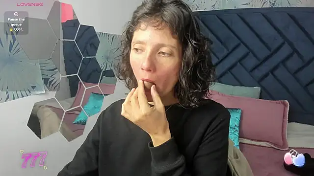 Valery More   online show from 8, 3, 2026