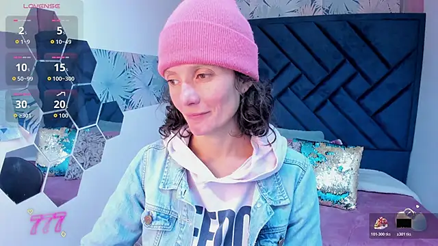 Snapshot of Valery_More__ chatting on 21, 5, 2026 Valery More online show from 21, 5, 2026